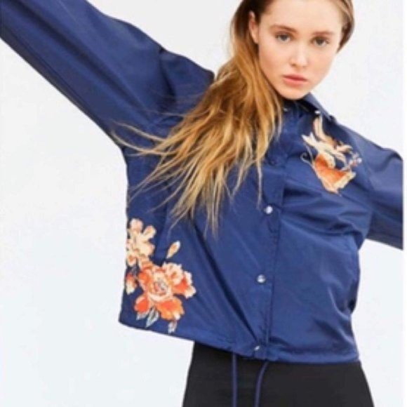 UO x SILENCE NOISE Navy Floral Satin Lightweight Windbreaker Bomber Jacket M - Picture 3 of 14